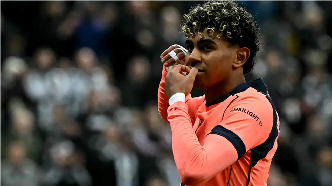 موعد مباراة برشلونة وإشبيلية والقنوات الناقلة التي تبث المواجهة المرتقبة اليوم